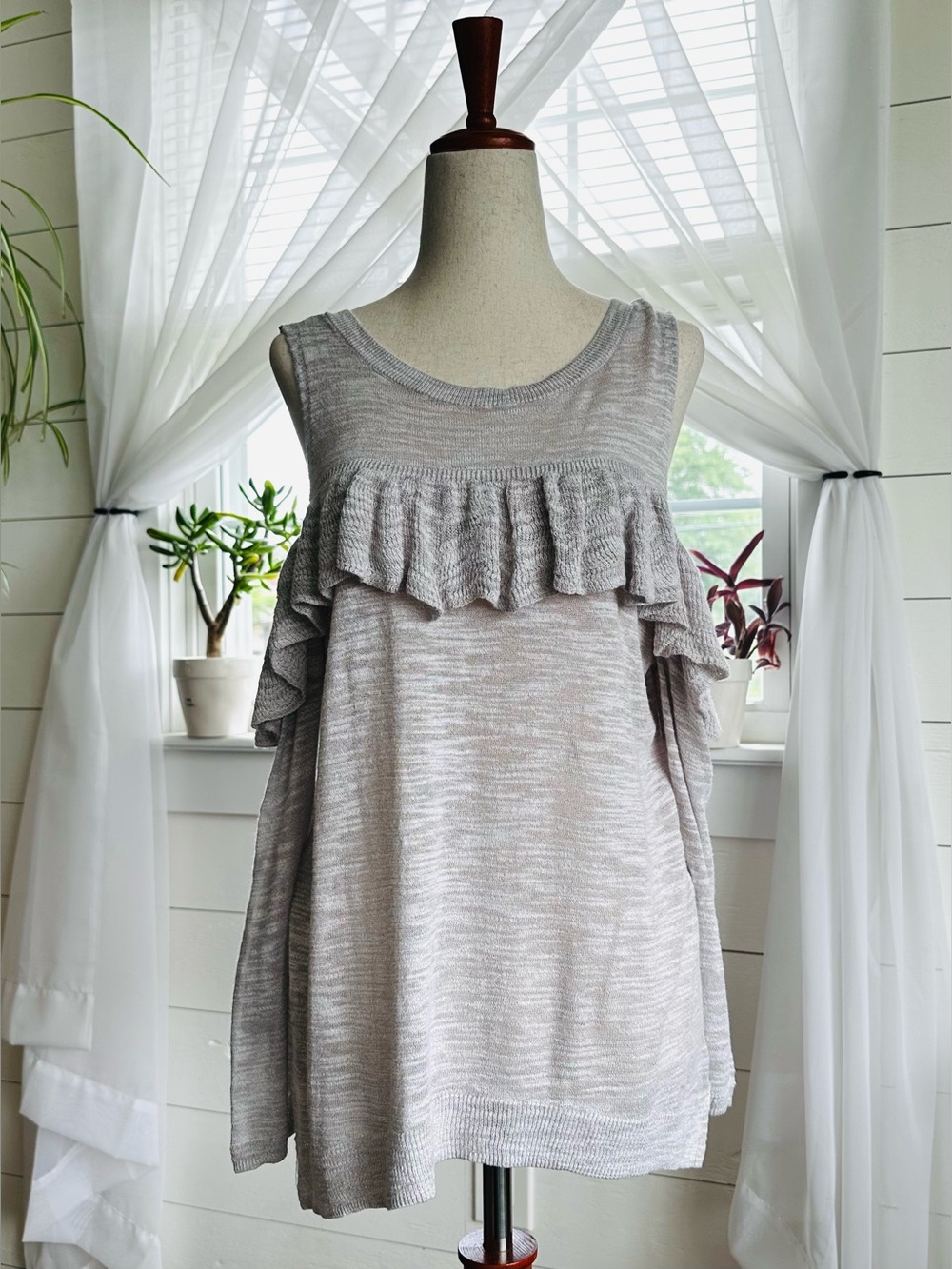 Express Grey Ruffle Cold Shoulder Knit Top NWT Size Large